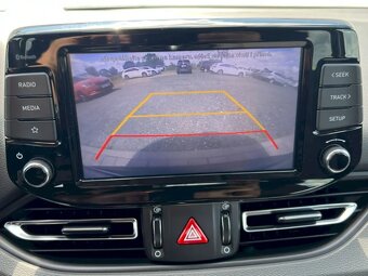 Hyundai i30, 1.5 T-GDI Smart AT - 12