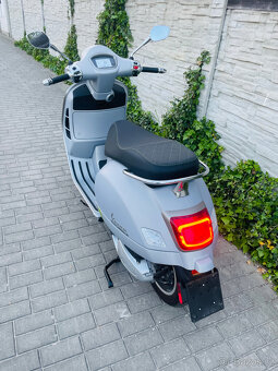 Vespa GTS 300 HPE r.v.2023 - 12