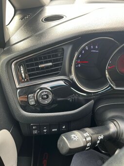 Kia Ceed 1.6 CRDi / Automat / Exclusive - 12