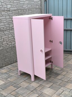 Prodám hezkou skříň - 12