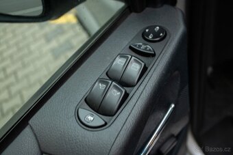Mercedes-Benz Viano - 12