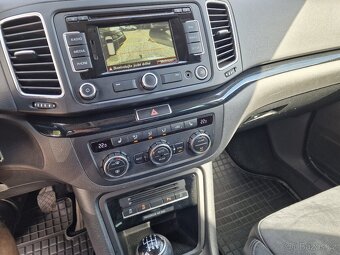Seat Alhambra 2,0TDI 7MÍST STYLE TAŽNÉ - 12
