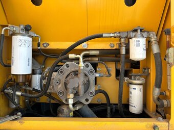 Pásový bagr VOLVO EC220EL - 12