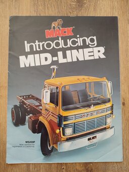 Prospekty Mack, Freightliner - 12