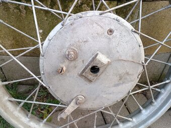 Kola Jawa 500 OHC 01, 00 šnek - 12