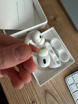 AirPods Pro 2. generace - 12