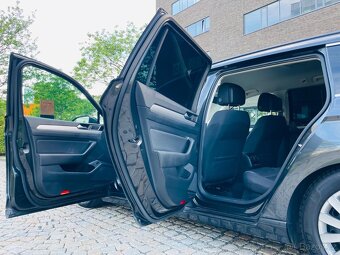 Volkswagen Passat 2.0TDI MANUÁL NAVI VÝHŘEV SENZORY SERVISKA - 12