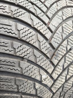 235/40R19 96V zimní Firestone Winterhawk 4 sada dot 4421 - 12