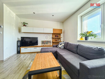Pronájem bytu 3+kk, 64 m², Dolní Dobrouč - 12
