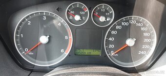 Ford Focus - 12