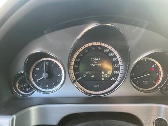 Mercedes-Benz E300 cdi AMG paket - 12