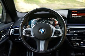 BMW Řada 5, M550i H/K 360° Šíbr Matrix HUD - 12