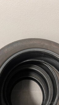 4ks Letní pneu 215/55 R17, Goodyear (2ks), Hankook (2ks), 6m - 12