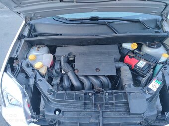 Ford fusion 1.6 74kw benzín 2.maj serv knížka klimatizace - 12