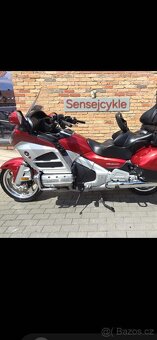 Honda GL1800 - 12