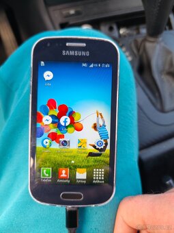 Mix mobilních telefonů 6 kusu - 12
