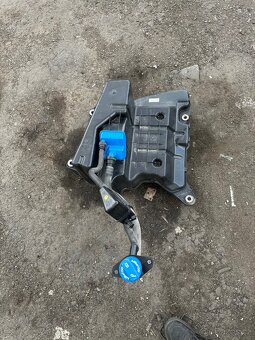 Díly Audi a4 b9 - 12