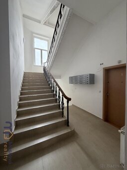 Pronájem bytu 1kk 30 m2 - 12