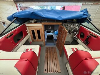 Bayliner Invader 4.3 mercruiser kajutový člun + vlek - 12