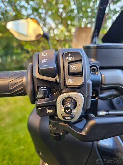 Yamaha t max 560 TECH MAX r.v.2023 - 12