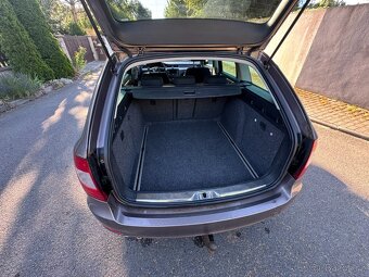 Škoda Superb II. 2.0 tdi 103kw /251tis. km/servisní knížka/ - 12