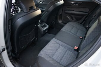 Volvo S60 B4 mHEV Plus Bright A/T, odpočet DPH - 12