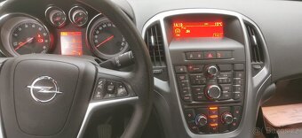 Prodám Opel Astra j sports tourer 1.4 88kw rv. 2013 - 12