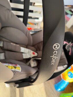 Cybex CLOUD Z I-SIZE + základna Base Z - 12