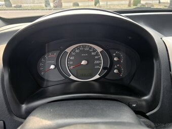 Hyundai Tucson 4x4 2.0 CRDi 103 KW-TAŽNÉ-KLIMA-2007-193 tkm - 12