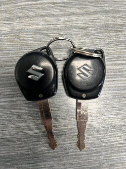 Prodám Suzuki Swift 1.3 51kw nafta r.2008 193tkm - 12