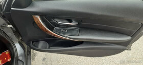 BMW F30 - Černý kožený interiér - 12