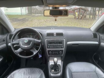 Škoda Octavia 1.8 TSI - 12