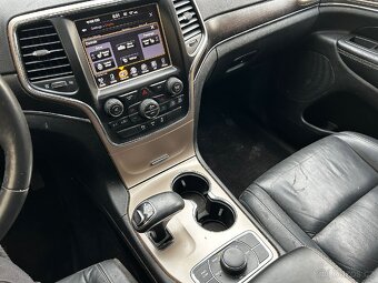 Jeep grand Cherokee WK2 3.6 - 12