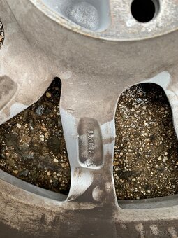 Alukola Mazda 8Jx18 H2 Dezent - 12