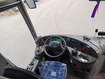 MERCEDES TRAVEGO 17shd - 12