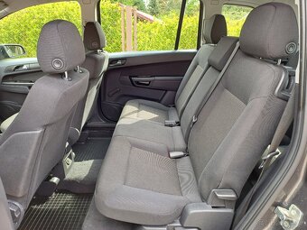 Benzínová Opel Zafira 1.8...7místné - 12