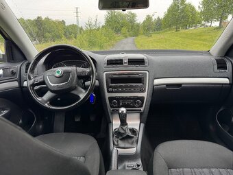 ŠKODA OCTAVIA II 1.6 TDI COMBI/ZÁRUKA/JARNÍ SLEVA - 12