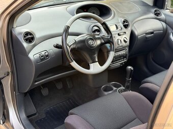 Toyota Yaris TS 1.5 VVTI - 12