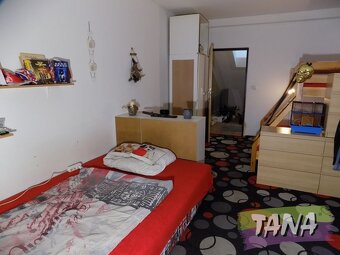 Prodej bytové jednotky v osobním vlastnictví nacházející se  - 12