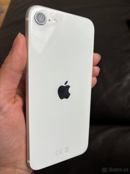 iPhone SE 64GB 2020 - 12