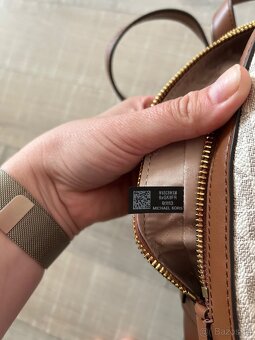 Michael Kors batoh - 12