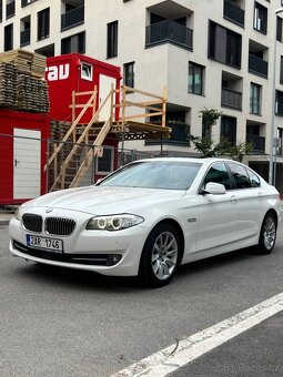 BMW Řada 5, 3.0 TDI malý najezd - 12