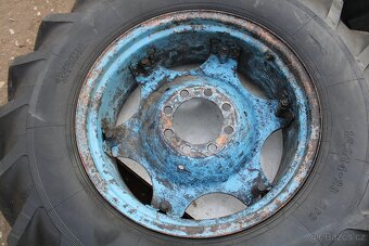 Zetor 6911 7011 zadní kola pneu barum 16,9-28 vzorek 50% - 12