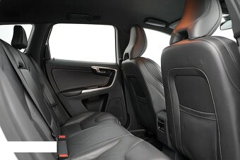 Volvo XC60 D4 AWD R-Design rok 2017 - 12