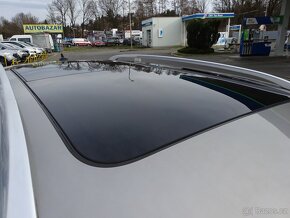 Škoda Superb 2,0 TDI, 4X4, AUTOMAT - 12