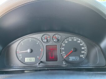 Volkswagen Multivan, 2.5TDi 128kW7.MÍST - 12