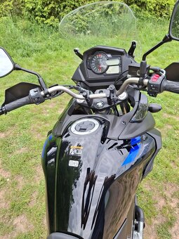 Suzuki DL650 V-Strom XT - 12
