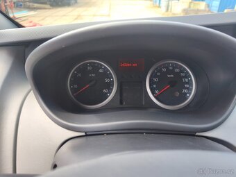 Renault Trafic 2.0 dCi - 9 míst - 12