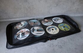 Velká sada DVD 140ks filmů + prostorná brašna Hama

 - 12