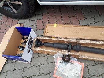 LAND ROVER DISCOVERY 3 LR4 Zadní kardan kompletní ORIGINÁL - 12